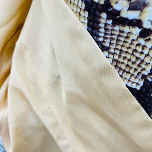 ✨NWT Cache Snakeskin Coat Faux Fur Collar Fits 8/10 Best✨ - Picture 6 of 10